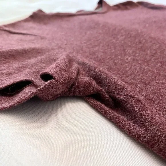 J CREW MEN'S COTTON CASHMERE BLEND TEE IN BURGUNDY - M - Picture 6 of 8